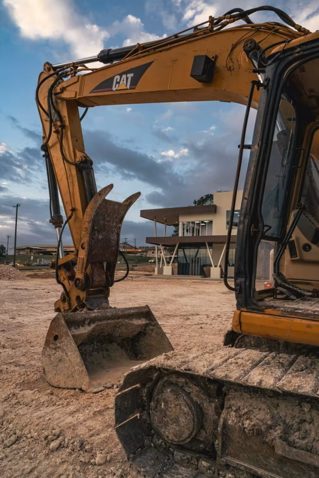 Image of earthmoving equipment.